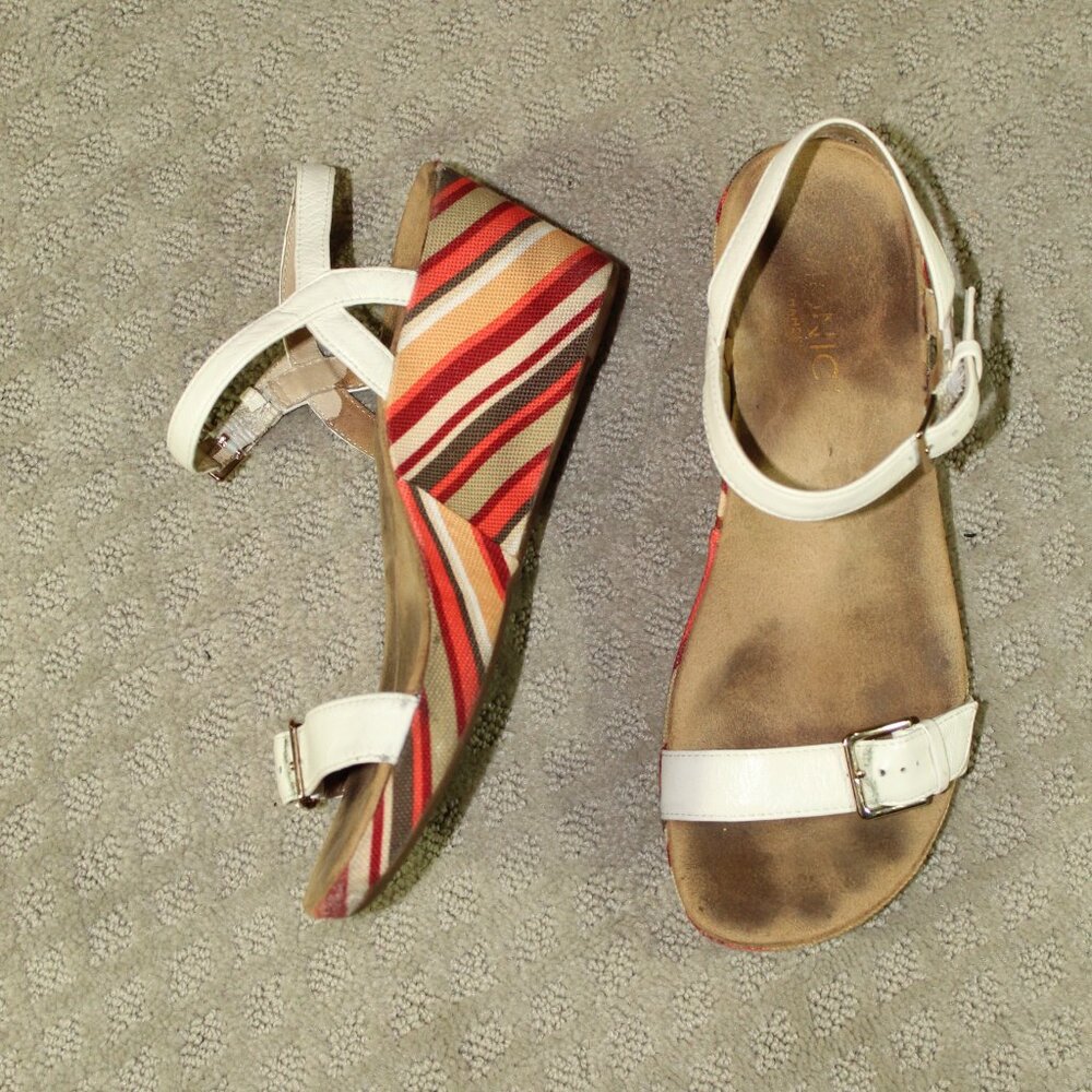 Vionic Enisa Womens Size 9 Striped Leather Strap Wedge Sandals